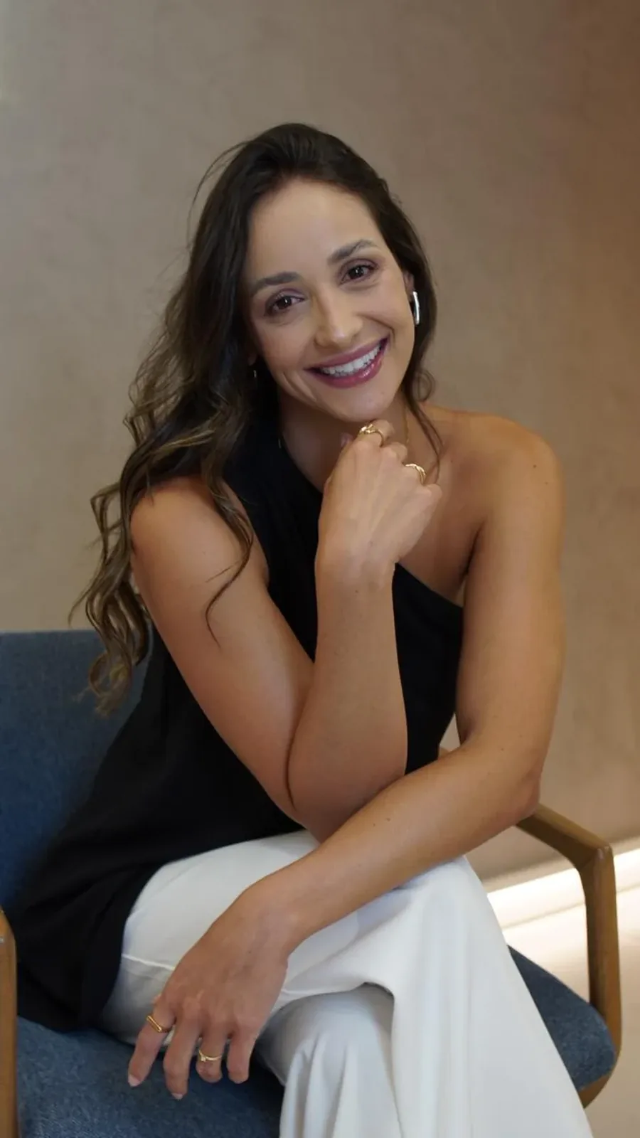Dra. Virgínia Ferrigolo, ortodontista e harmonização facial na Vivory Odontologia